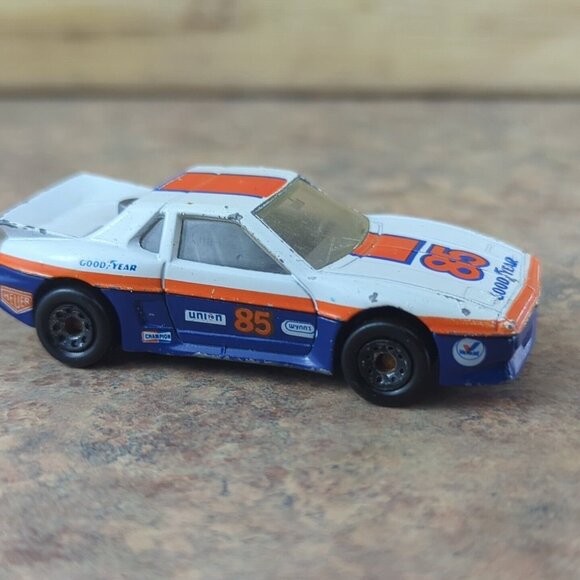 Vintage 1985 Matchbox Superfast 2 PONTIAC FIERO (white/blue)‎ Goodyear 85 - Picture 5 of 12